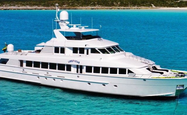 Lone Star Yacht Charter in Caribbean