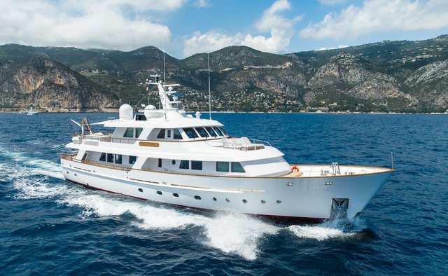 Cornelia Yacht Charter in Portovenere