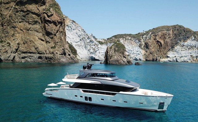 Sabbia Yacht Charter in Monaco