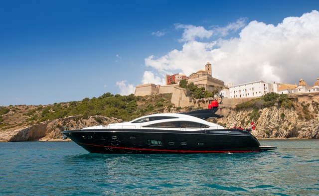 Palumba yacht charter Sunseeker Motor Yacht
                        