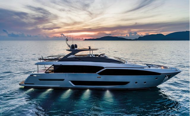 G yacht charter Riva Motor Yacht
                        