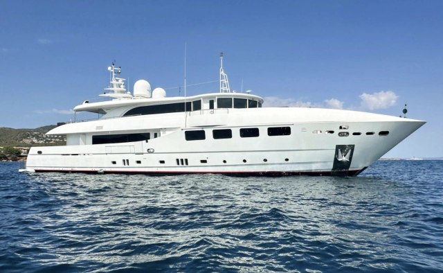 Celia P Yacht Charter in Corsica