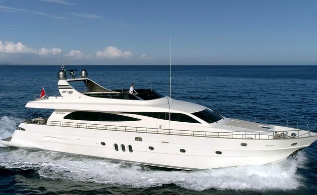 Effe yacht charter Canados Motor Yacht
                        