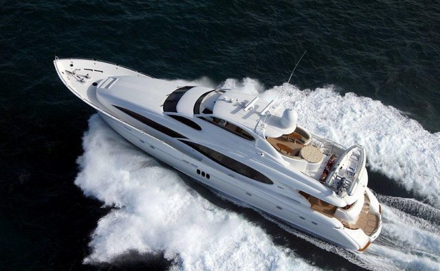 Center Ring Yacht Charter in Florida