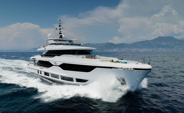 Olivia yacht charter Gulf Craft Motor Yacht
                        