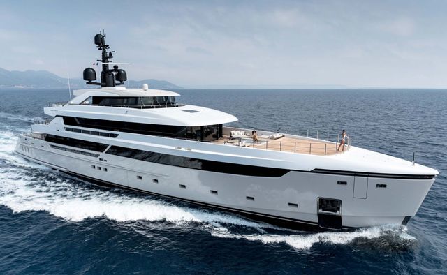 Lemon Tree Yacht Charter in Venice