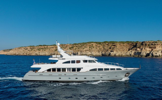 Loulou Yacht Charter in Spain