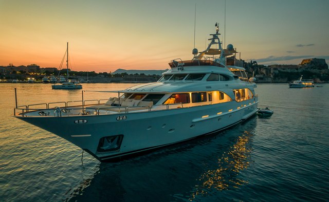 Endless Summer Yacht Charter in Bonifacio