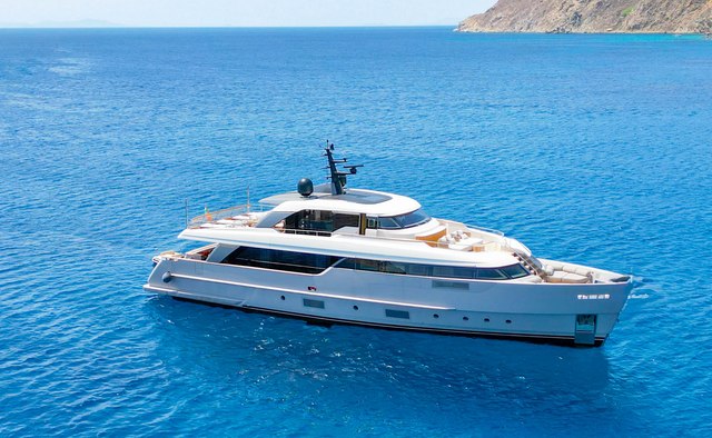 Flori Yacht Charter in Crete