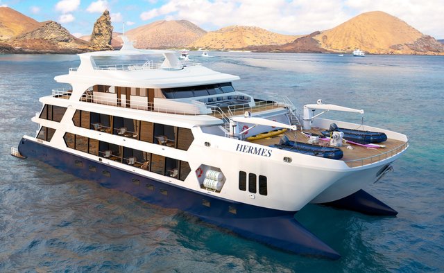 Hermes Yacht Charter in Galapagos Islands