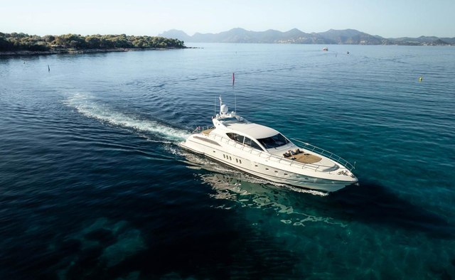 Best Mountain yacht charter Leopard Motor Yacht