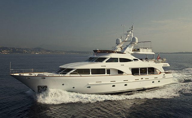 Salute yacht charter Benetti Motor Yacht