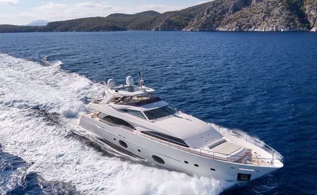 Seven S yacht charter Custom Line Motor Yacht
                        