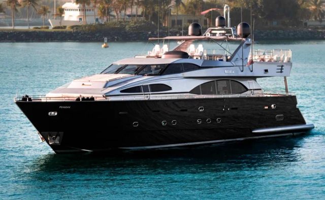 Medusa yacht charter Azimut Motor Yacht
                        