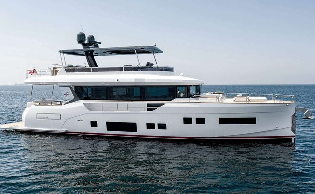 Norman's T4 Yacht Charter in Bahamas