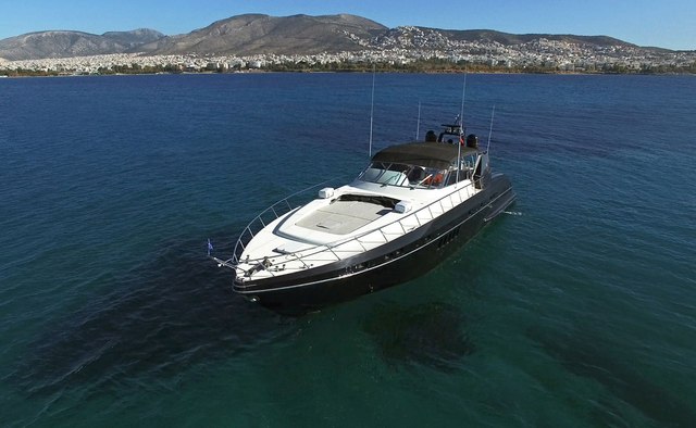 Turn On Yacht Charter in Cyclades Islands