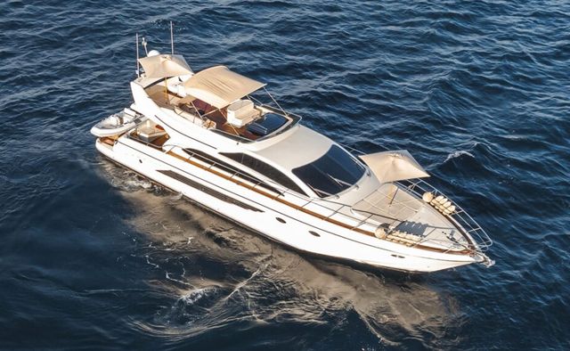 Eterno Yacht Charter in Mykonos