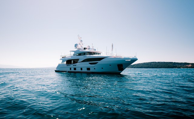 Bella Vita yacht charter Benetti Motor Yacht
                        