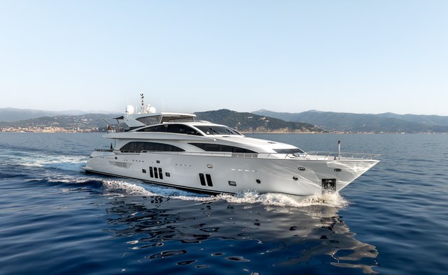 Arion yacht charter Couach Motor Yacht