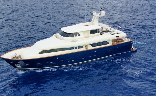 Vintage Yacht Charter in Mediterranean