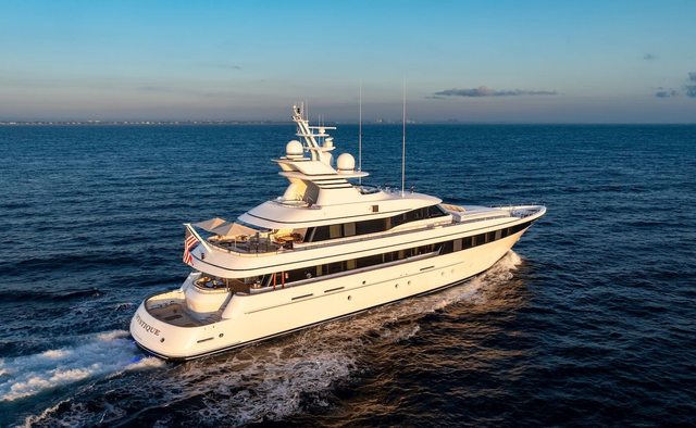 Mystique Yacht Charter in Rum Cay