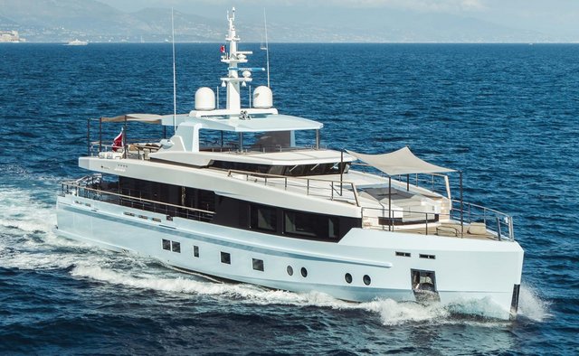 Jesma II yacht charter Tecnomar Motor Yacht
                        