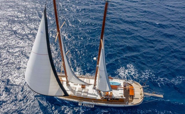 Kavira II Yacht Charter in Croatia