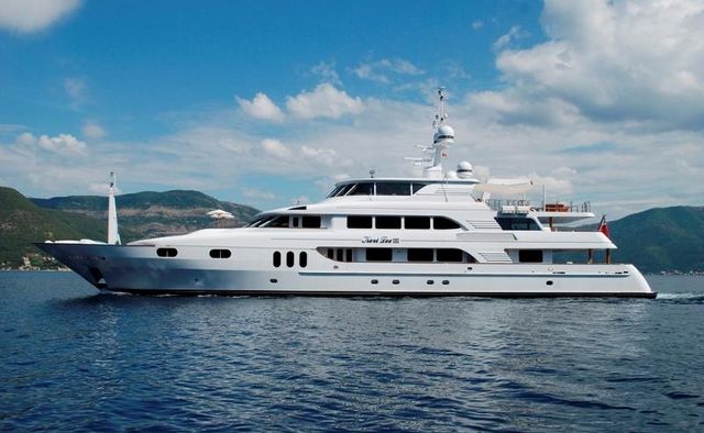 Fiji Luxury Yacht Charters