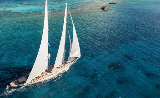 Athos Yacht Charter in Harbour Island