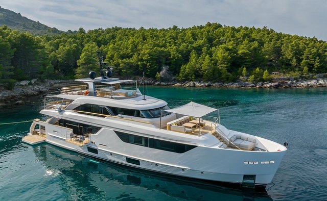 Eros Yacht Charter in Croatia