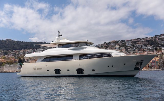 La Pausa yacht charter Ferretti Yachts Motor Yacht
                        
