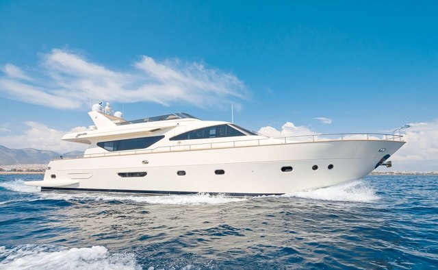 Alfea yacht charter Cnsa - Alalunga Motor Yacht