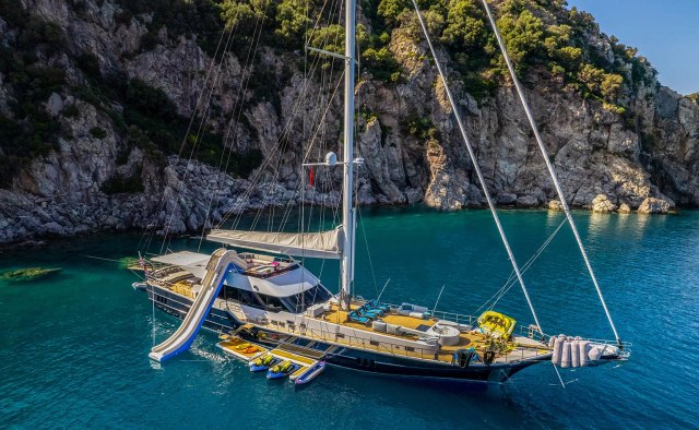 Good Life Yacht Charter in Greece