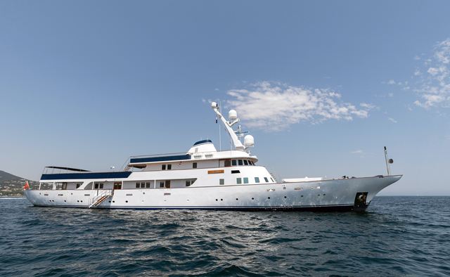 Paloma Yacht Charter in French Riviera