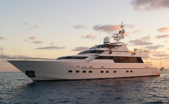 Oscar II  yacht charter Warren Yachts Motor Yacht
                        