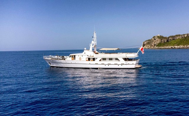 Shaha Yacht Charter in Portovenere