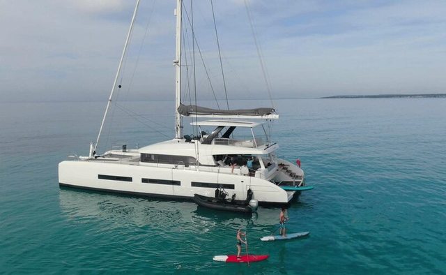 Cat Tua yacht charter Lagoon Sail Yacht
                        