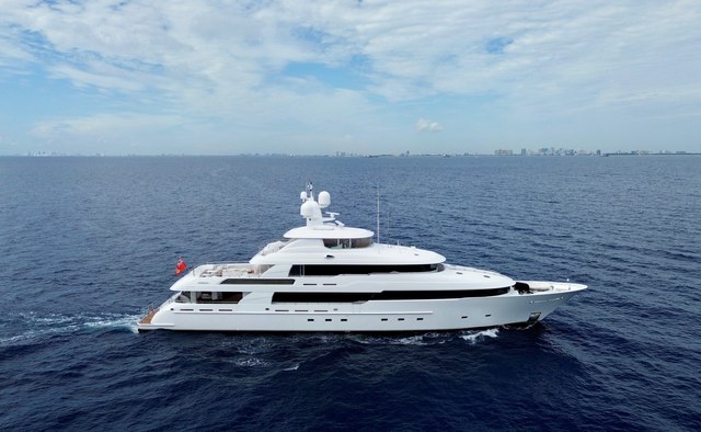 Noverra yacht charter Delta Marine Motor Yacht