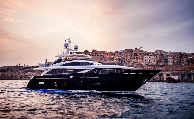Bravo Zulu yacht charter Princess Motor Yacht
                        