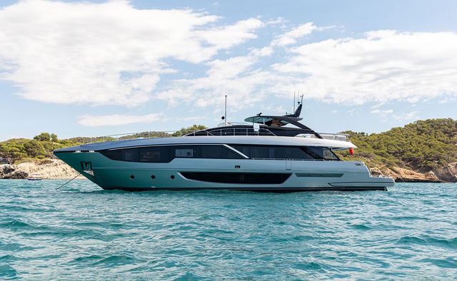 Lemon Not Lime yacht charter Riva Motor Yacht
                        
