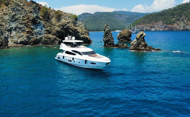 Esra Sultan Yacht Charter in Istanbul