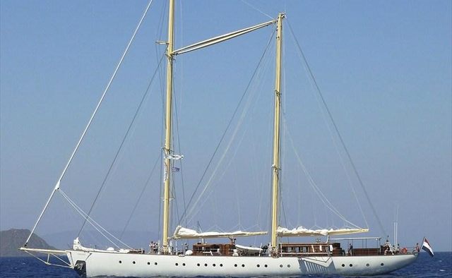 Chronos Yacht Charter in Malta