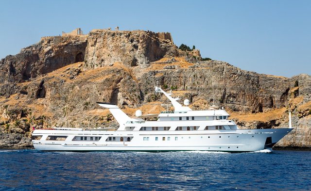 Esmeralda Yacht Charter in Venice