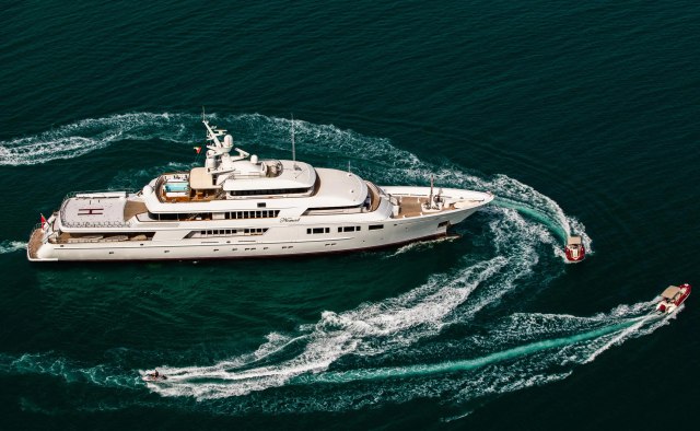 Nomad Yacht Charter in Anacapri