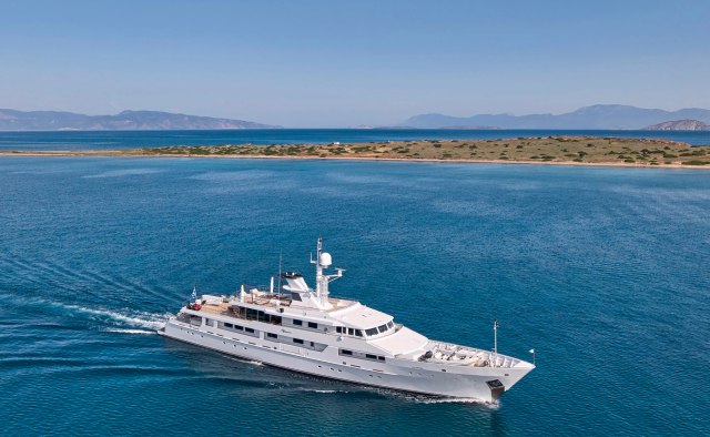 O'Natalina Yacht Charter in East Mediterranean