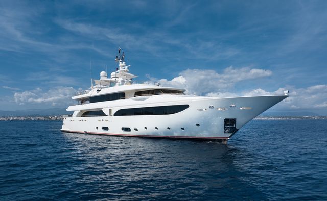 O'Lion yacht charter CRN Yachts Motor Yacht
                        