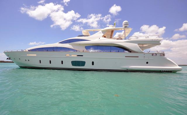 Bienaventuranza VII yacht charter Azimut Motor Yacht