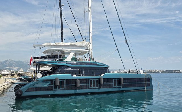Midori Yacht Charter in Lastovo Island
