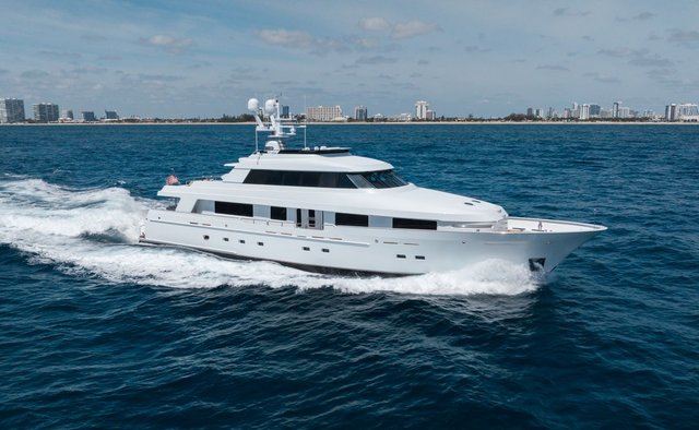 Lanida Yacht Charter in Rum Cay