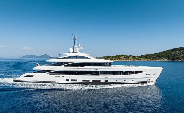 Nocturne Yacht Charter in St Tropez